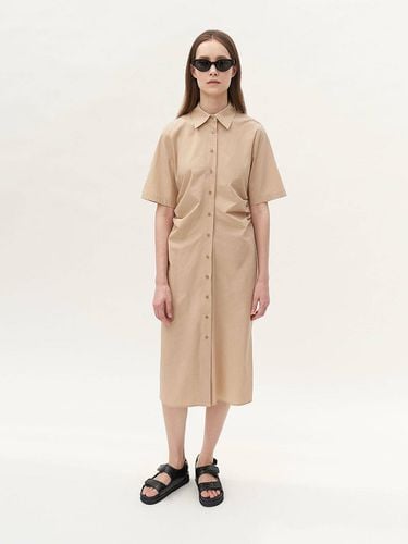 Desert Tie Shirring Dress - COURRI - Modalova