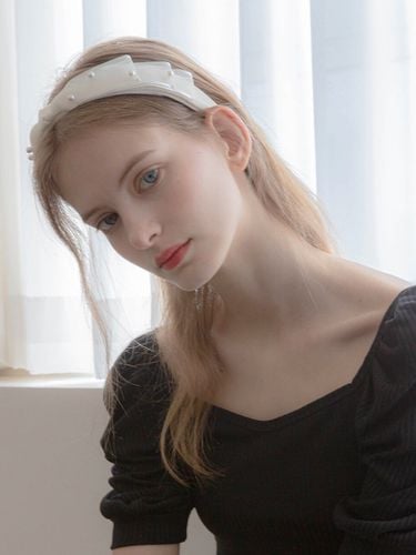 Pearl Ribbon Hairband - Jean Paul Clarisse - Modalova