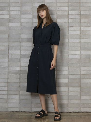 Back Cut-out Dress_Navy - real me another me - Modalova