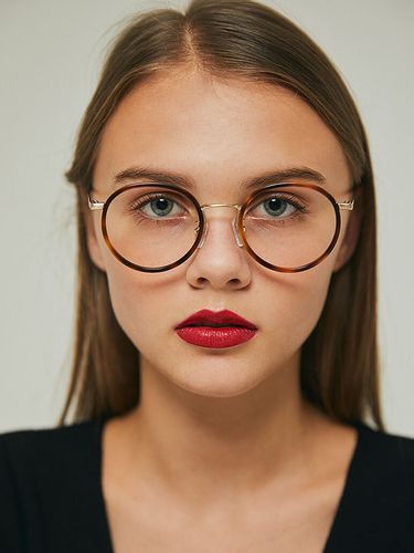 Clare c.004 Glasses - mahrcato - Modalova