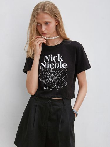 Nicole Narcissus Flower Crop T-shirt () - NICK&NICOLE - Modalova