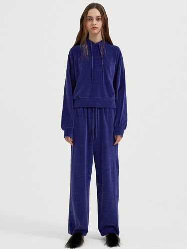 Velvet Logo Track Pants (Purple) - SIGREAT - Modalova