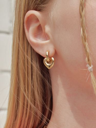 Puffy heart earring - ENGBROX - Modalova