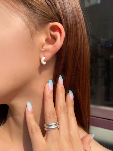 Pastel Angle Earrings - ANNAFLAIR1986 - Modalova