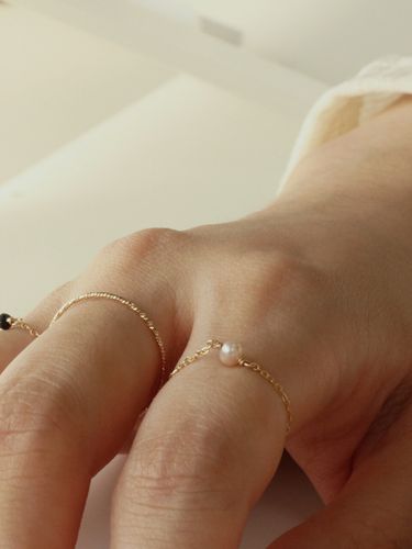 Pearl 14k Gold-filled Chain Ring - Less is more - Modalova