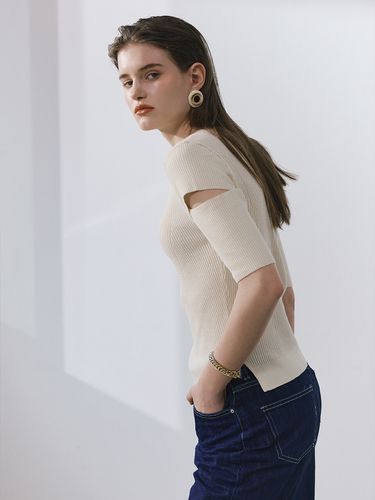 Cut-out Sleeve Rib Knit Top_Cream - DEKAVV - Modalova