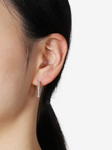 Coil Earring _ Silver - AEKKI - Modalova