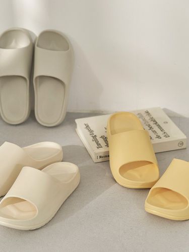 Comfy Cloud Slippers - DECOVIEW - Modalova