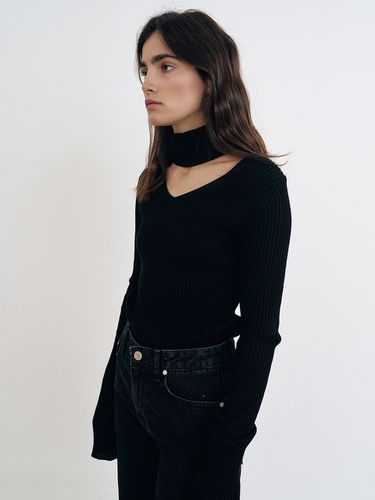 Neck Cutout Cotton Slim Knit_Black - MAISONMARAIS - Modalova