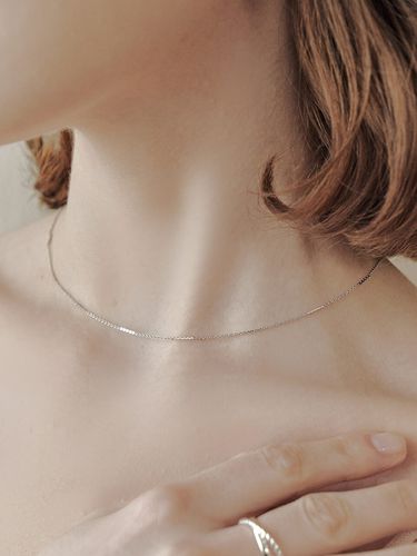 Modern clip necklace - ENGBROX - Modalova