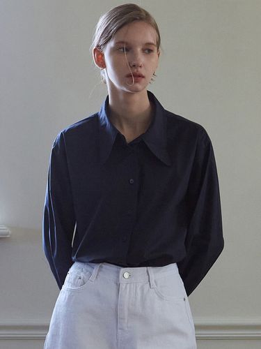 Lovely Big Collar Shirts_Navy - YAN13 - Modalova