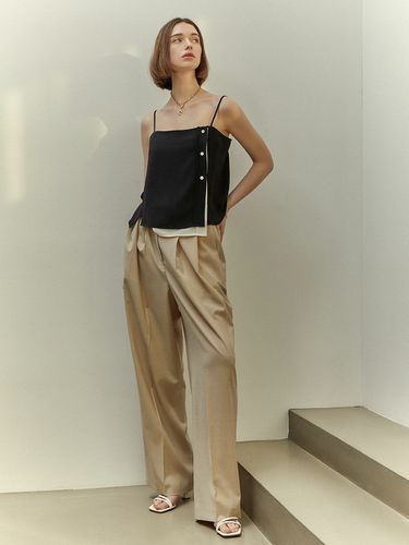 Tailored Baggy Tuck Wide Pants () - JOY GRYSON - Modalova