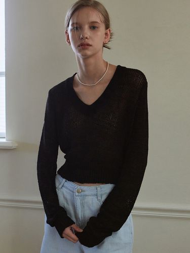 Long Sleeve V-neck Knit Top_Black - YAN13 - Modalova