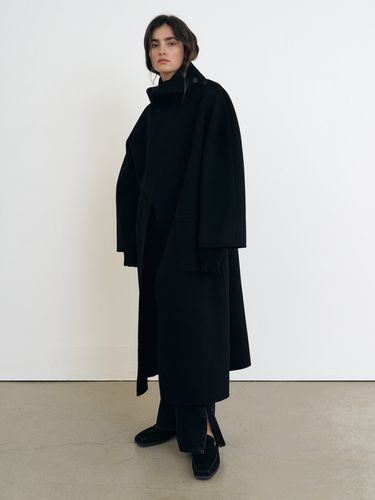 Handmade Cape Coat_Black - MAISONMARAIS - Modalova