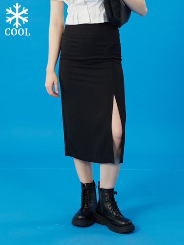 Slim Semi-Slit Black Long Skirt - KOLEAT - Modalova