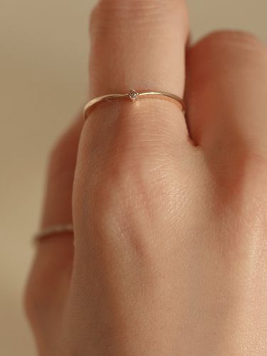 K Gold Cognac Diamond Flow Ring - Less is more - Modalova