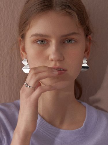 Be My Valentine Earrings - ONEENOUGH - Modalova