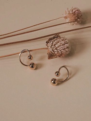 Silver) Louis Earrings - ONEENOUGH - Modalova