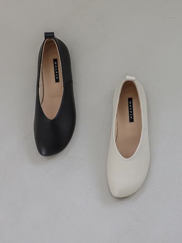 Ii Flat Shoes - 2 Colors (22519) - MOL:pin - Modalova