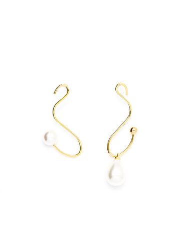 Pearl Point Line Earrings - ANNAFLAIR1986 - Modalova