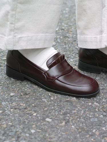 Classic Loafer_Red brown - heenn - Modalova