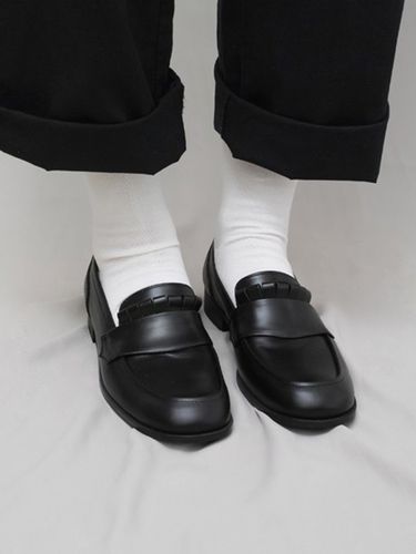 Classic loafer_Black - heenn - Modalova