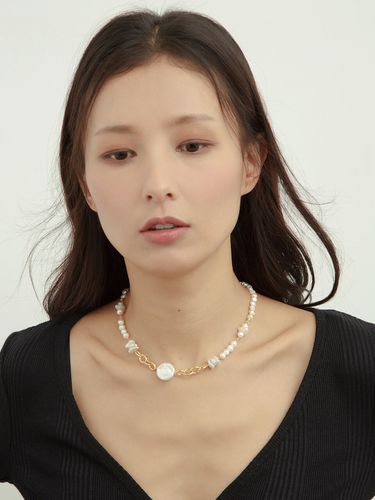 Freshwater Pearl Chain Necklace - FINDELISE - Modalova