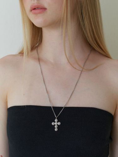 Cubic Cross Necklace - KINDABABY - Modalova