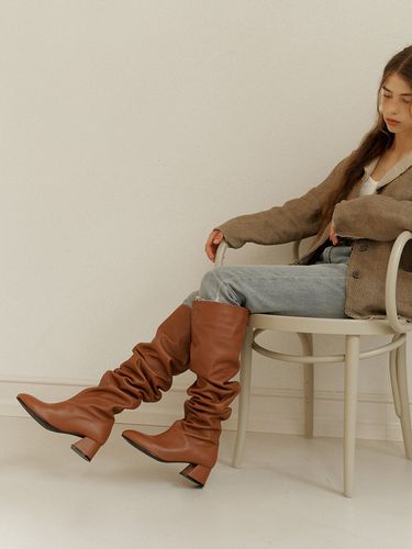 Maeve Knee- High Boots - the JOHI - Modalova