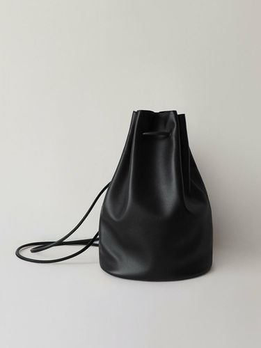 Vegetable Bucket Bag (Black) - NOTHING WRITTEN - Modalova