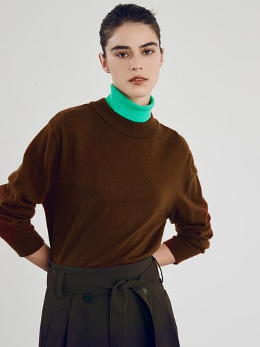 Color Layered Wool Turtleneck Knit - NUVO.10 - Modalova