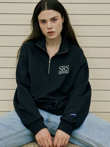 SRS Logo Half Zip-Up Sweatshirt _ - STAFFONLY - Modalova