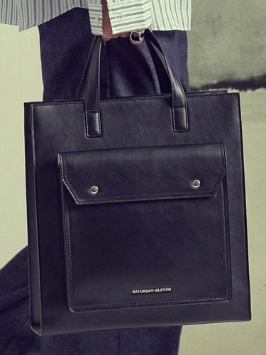 Topstitched Leather Pocket Tote Bag_Black - SATURDAY-ELEVEN - Modalova