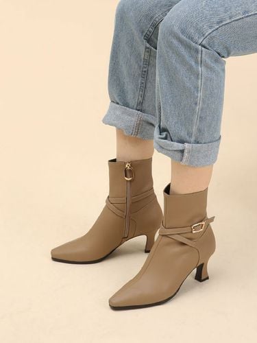 Flavia X-strap Ankle Boots - 2 Colors - amellie - Modalova