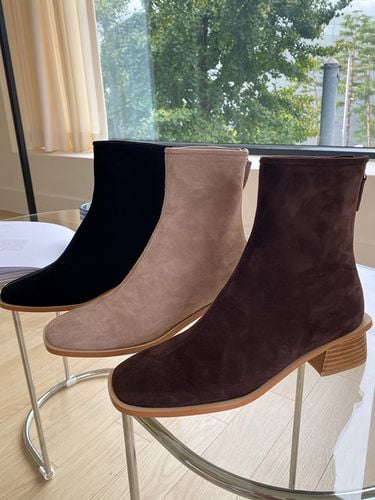 Suede Wood Ankle Boots (3colors) - IN THE STAR - Modalova