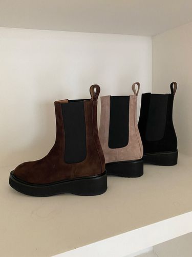 Suede Platform Chelsea Boots (3 Color) - IN THE STAR - Modalova