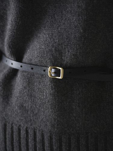 Basic Slim Belt - Black (YA102_BK) - YURT - Modalova