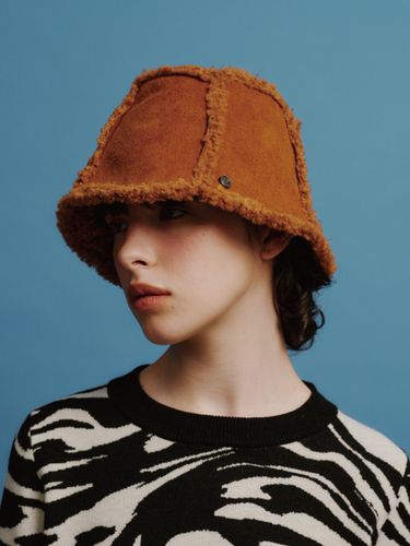 Shearling reversible bucket hat - poesiedame - Modalova