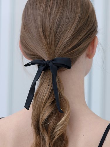 Logo Ribbon Scrunchie (2 Colors) - FANTASTIC PLANET - Modalova