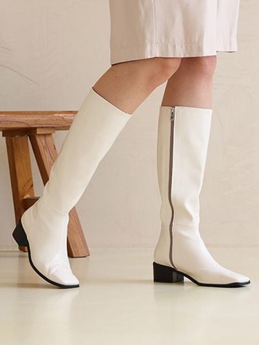 Mellow Long Boots - 2 Colors - REVEBYREVE - Modalova