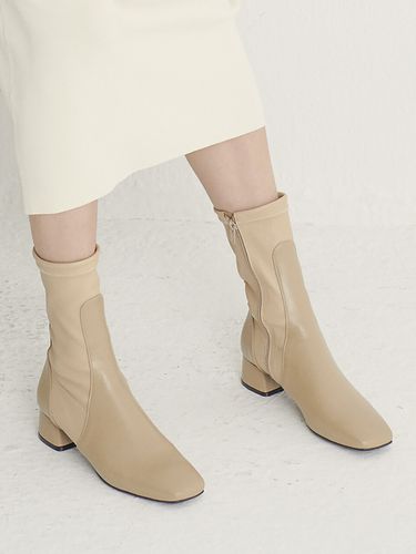 Two Parts Ankle Boots 6 Colors - NONETHELESS - Modalova