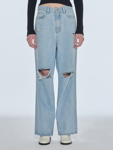 Stud Damage Denim Pants (Blue) - DIAGONAL - Modalova