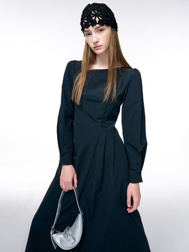 Unbalance Line Pintuck Dress - ETMON - Modalova