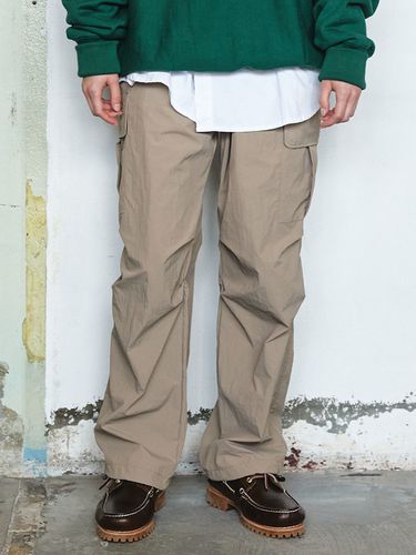 Nylon Stopper Pants _ Camel - UNION BALANT - Modalova