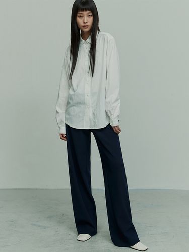 Point Collar Long Sleeve Shirt_White - RE RHEE - Modalova