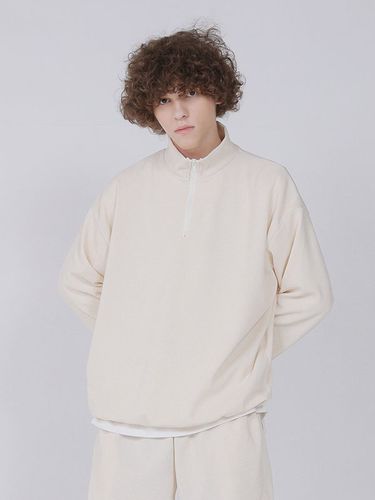 Waffle Half Zip-Up Sweatshirt - FANACULT - Modalova