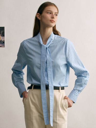 Battersea Ribbon Tie Blouse () - AND YOU - Modalova