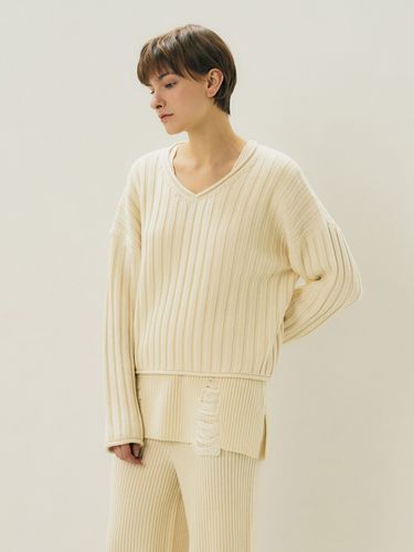 V-Neck Ribbed Sweater - MAISONMARAIS - Modalova