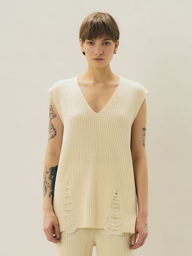 Ribbed Knit Vest - MAISONMARAIS - Modalova