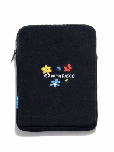 EZwithPIECE] Friends Tablet Pouch _ - PIECEMAKER - Modalova